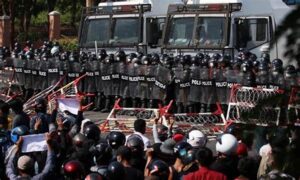 Contoh Ancaman Di Bidang Politik