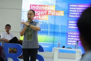 Manuver Pimpinan Mpr Soal Transisi Energi: Ada Kepentingan Tersembunyi Di Balik Komitmen Iklim?